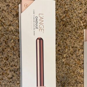 L'Ange Ondule Titanium Curling Wand - Rose Gold. 25MM curling rod